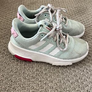 Girls size 12 adidas tennis shoes